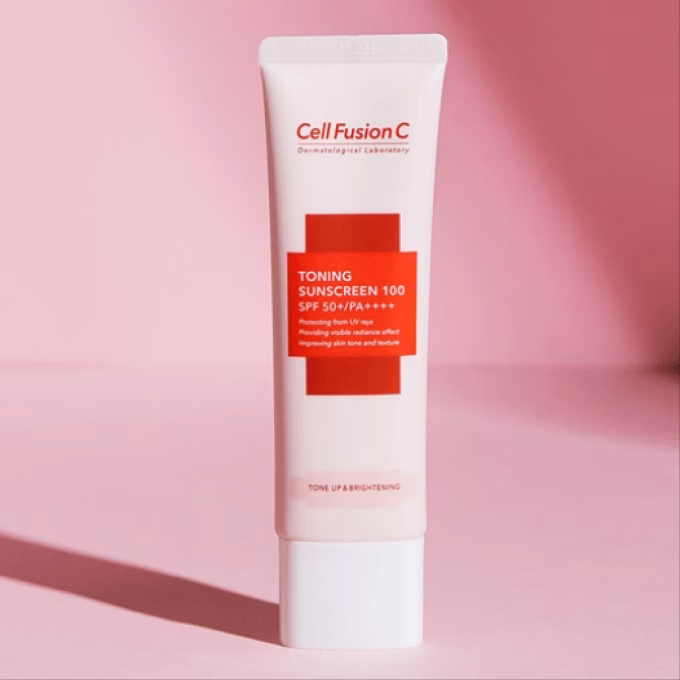 Cell Fusion C Toning Sunscreen SPF50 +/PA ++++: Khả năng kiềm dầu ấn tượng, đặc biệt phù hợp cho những bạn có làn da dầu hoặc hỗn hợp. Giá tham khảo: 249.000 đồng