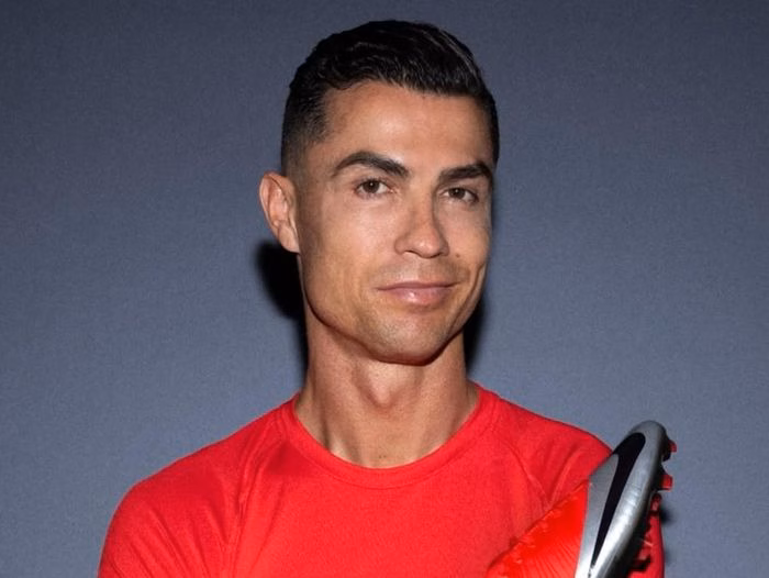 Ronaldo sở hữu hợp đồng đắt giá với Nike.